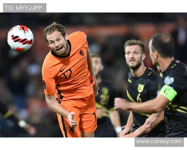 荷兰足球中场球星的辉煌历程与绿茵场上传奇瞬间 荷兰足球中场球星的辉煌历程与绿茵场上传奇瞬间